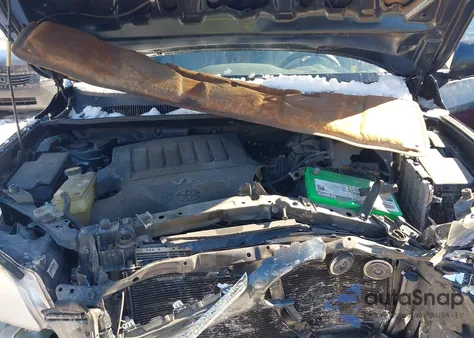 2010 Toyota Rav4 Limited V6 z USA, uszkodzony, nr VIN 2T3DK4DV6AW019528